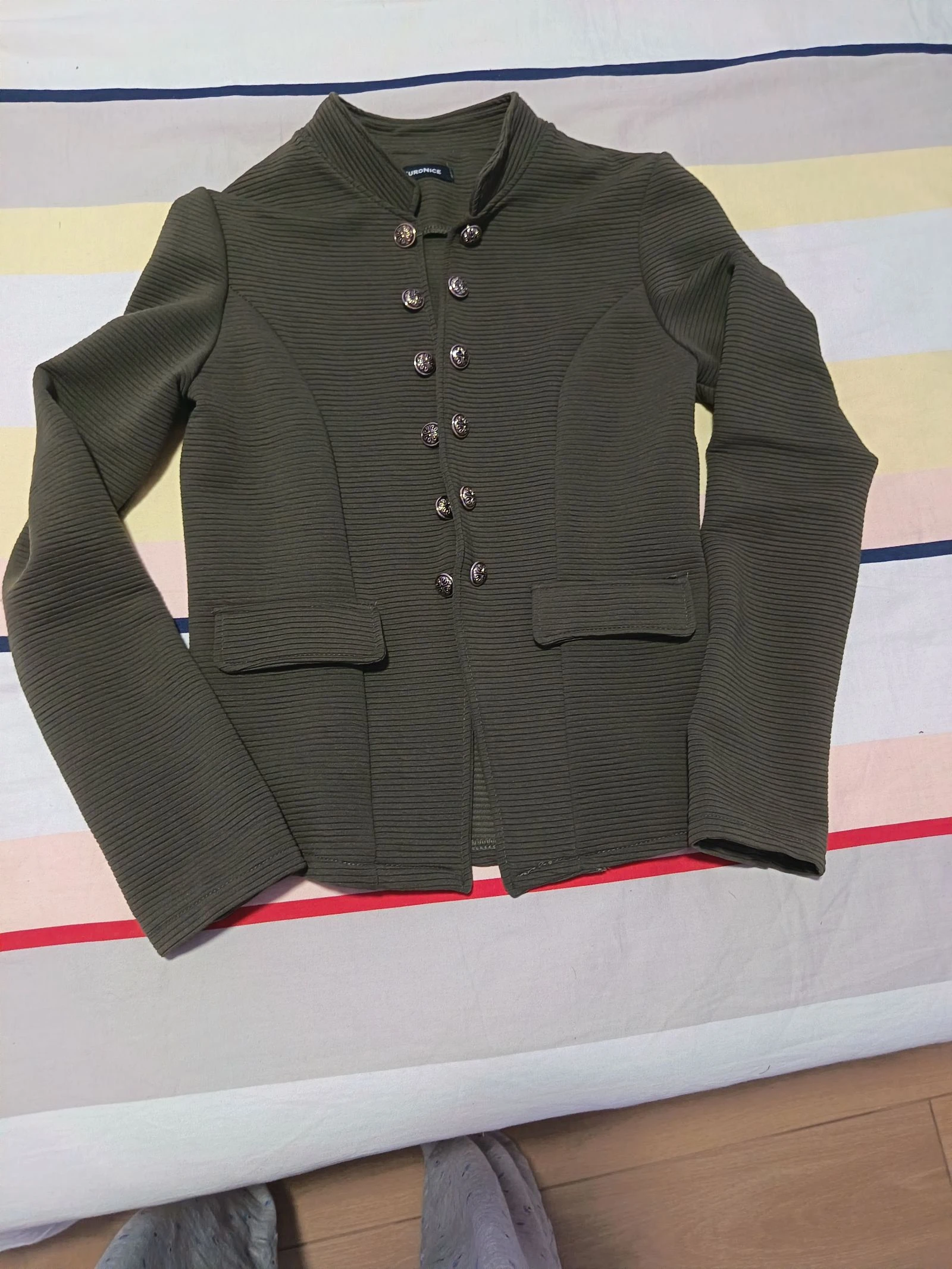 Chaqueta mujer entallada verde 